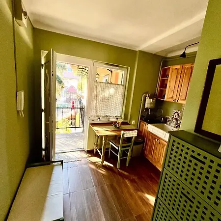 Апартаменти Green Apartman *