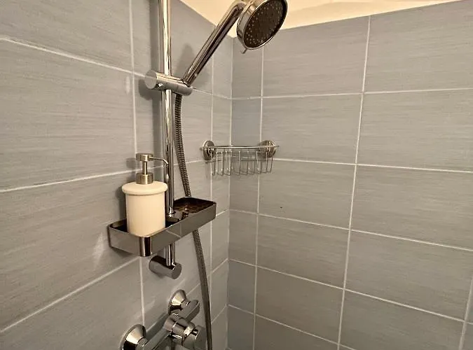 Green Apartman Apartment