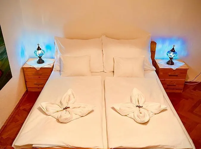 Green Apartman Apartment